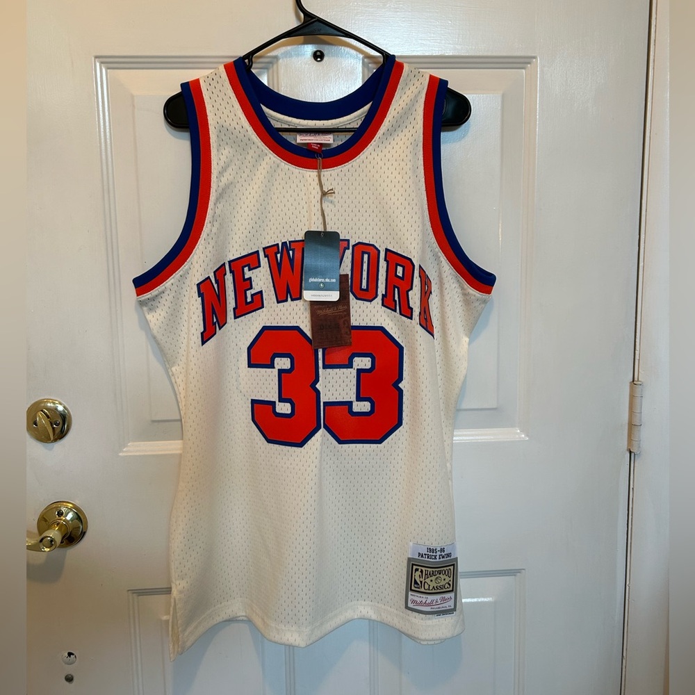 ❌SOLD❌❌NEW Patrick Ewing Mitchell & Ness Swingman New York Knicks 1985-86